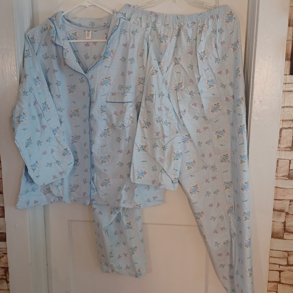 Women's  Flannel Floral Pajama Set - Red and Blue Womens Size XXXLARGE